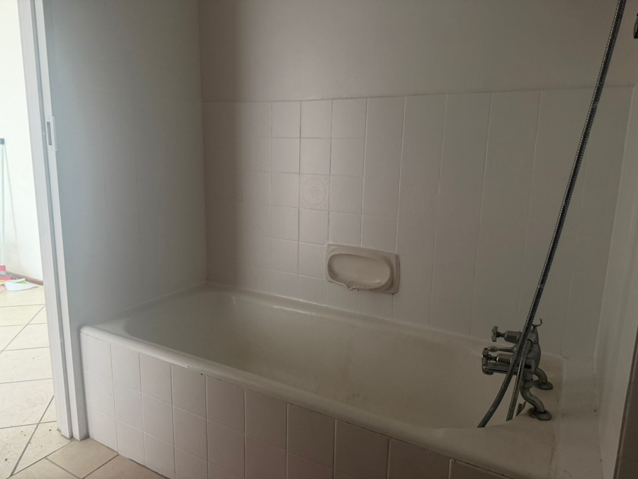 To Let 2 Bedroom Property for Rent in Humewood Eastern Cape